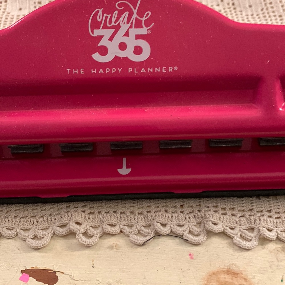 Happy planner hole punch